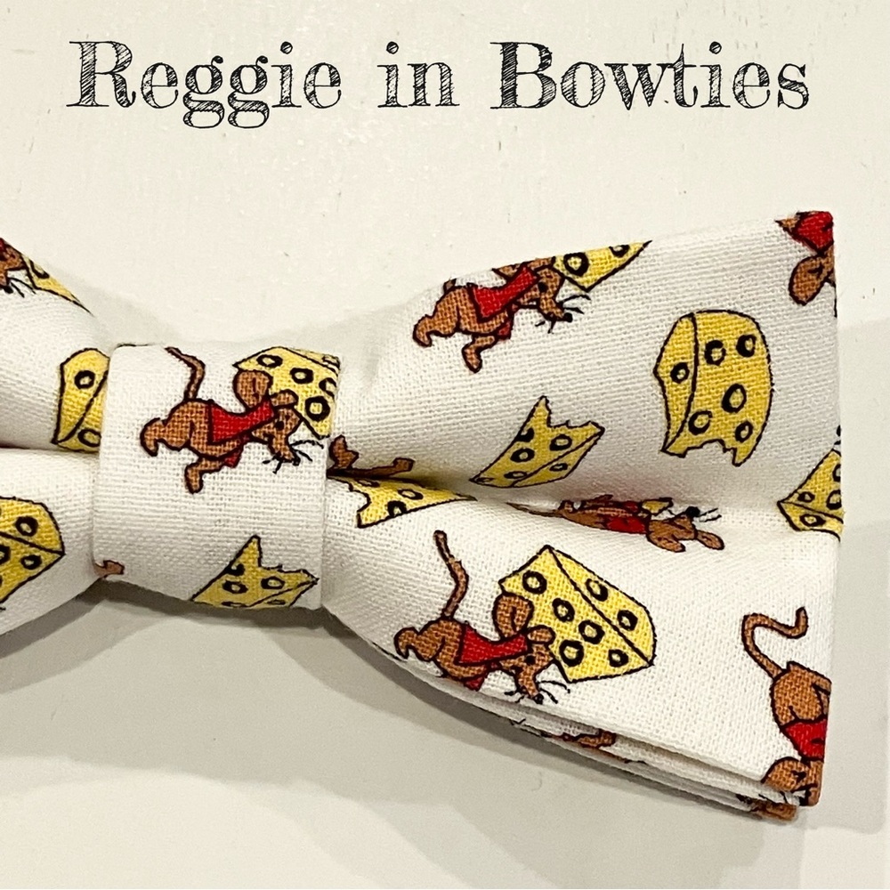 Cheese and Mouse Pattern Bow Tie
